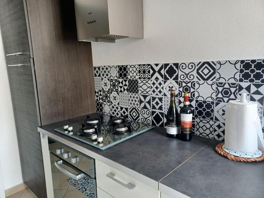 Bright Flat Just 10 Minutes From The City Centre Como Exterior photo